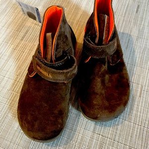 Boys Sz 9 Merrell  boots